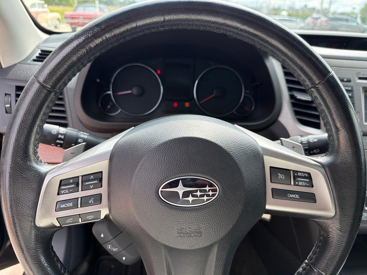 Subaru Outback 4dr Wgn H4 Auto 2.5i Limited 2013