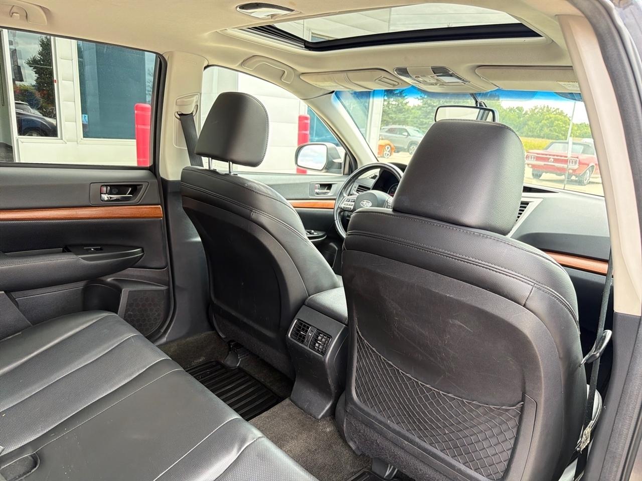 Subaru Outback 4dr Wgn H4 Auto 2.5i Limited 2013