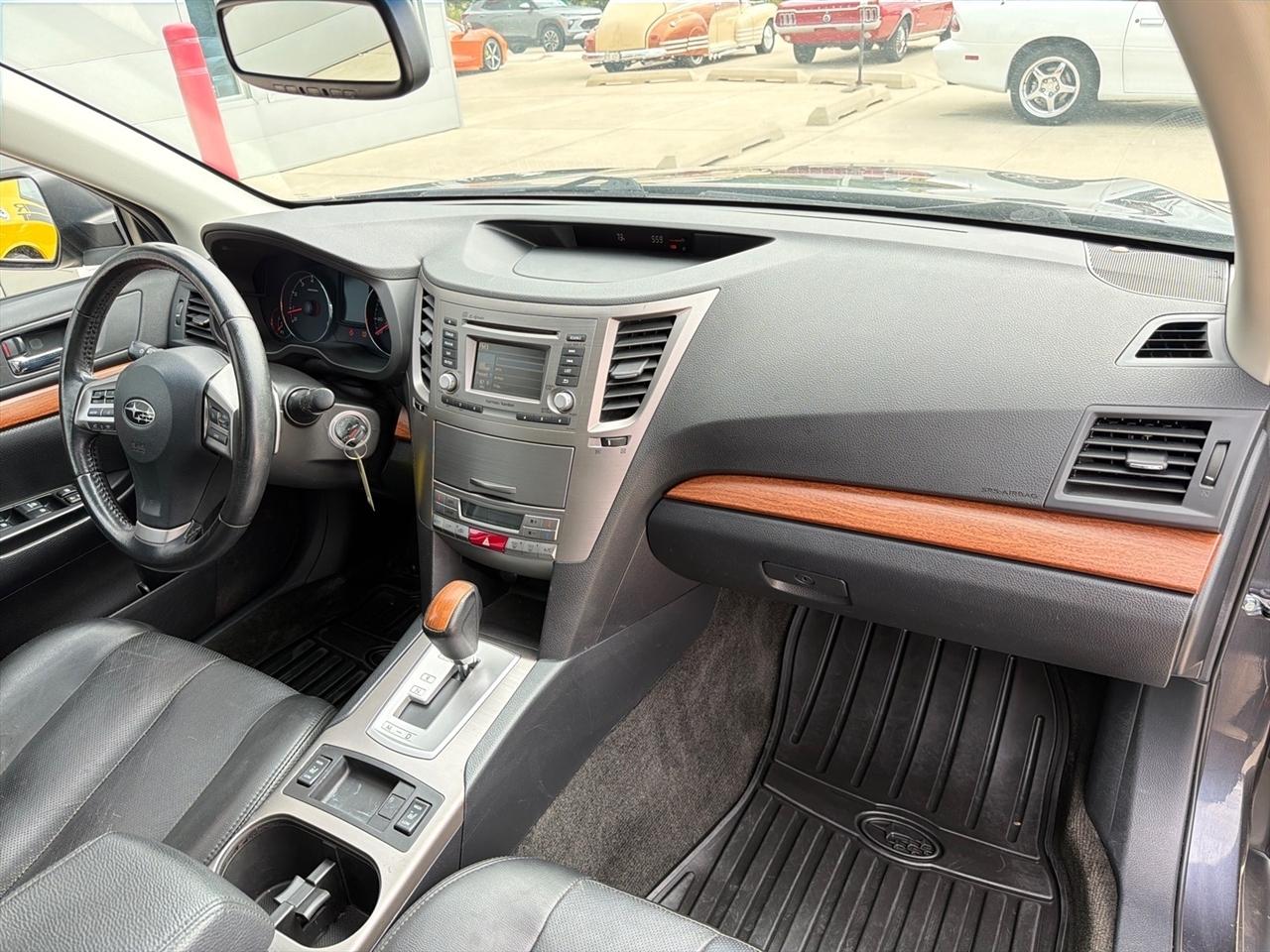 Subaru Outback 4dr Wgn H4 Auto 2.5i Limited 2013