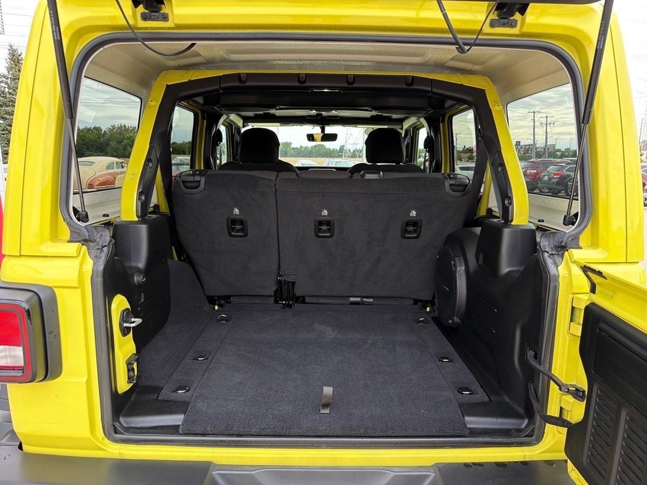Jeep Wrangler High Tide 4 Door 4x4 2023