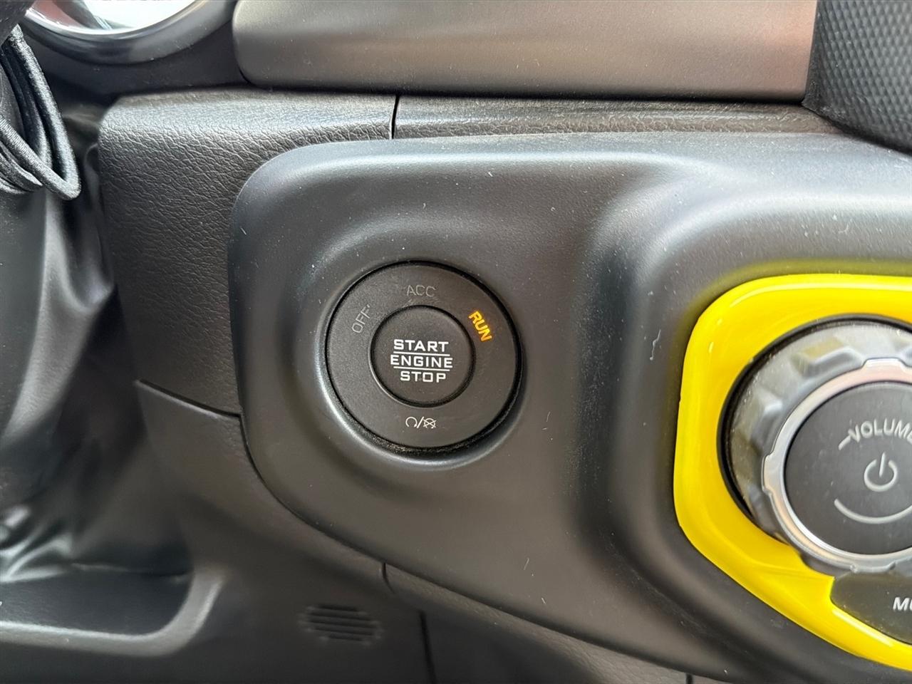Jeep Wrangler High Tide 4 Door 4x4 2023