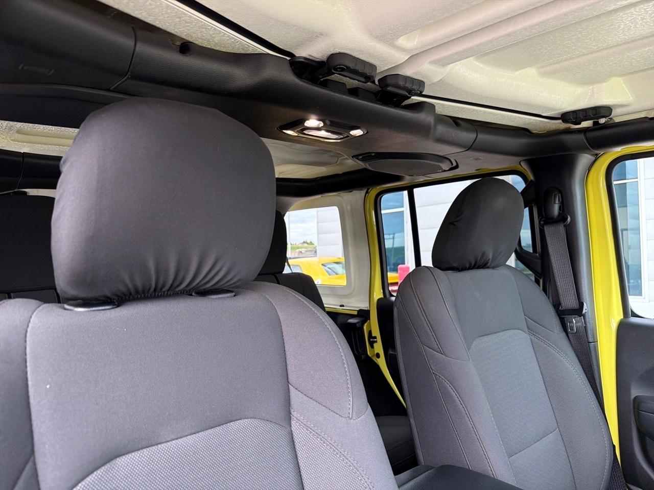 Jeep Wrangler High Tide 4 Door 4x4 2023