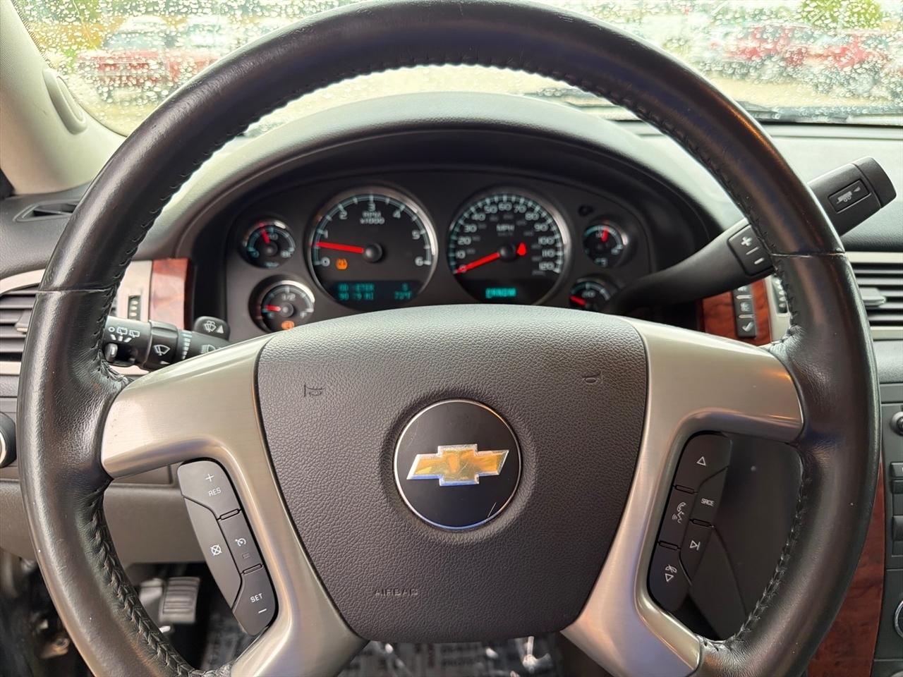 Chevrolet Tahoe 4WD 4dr 1500 LT 2013