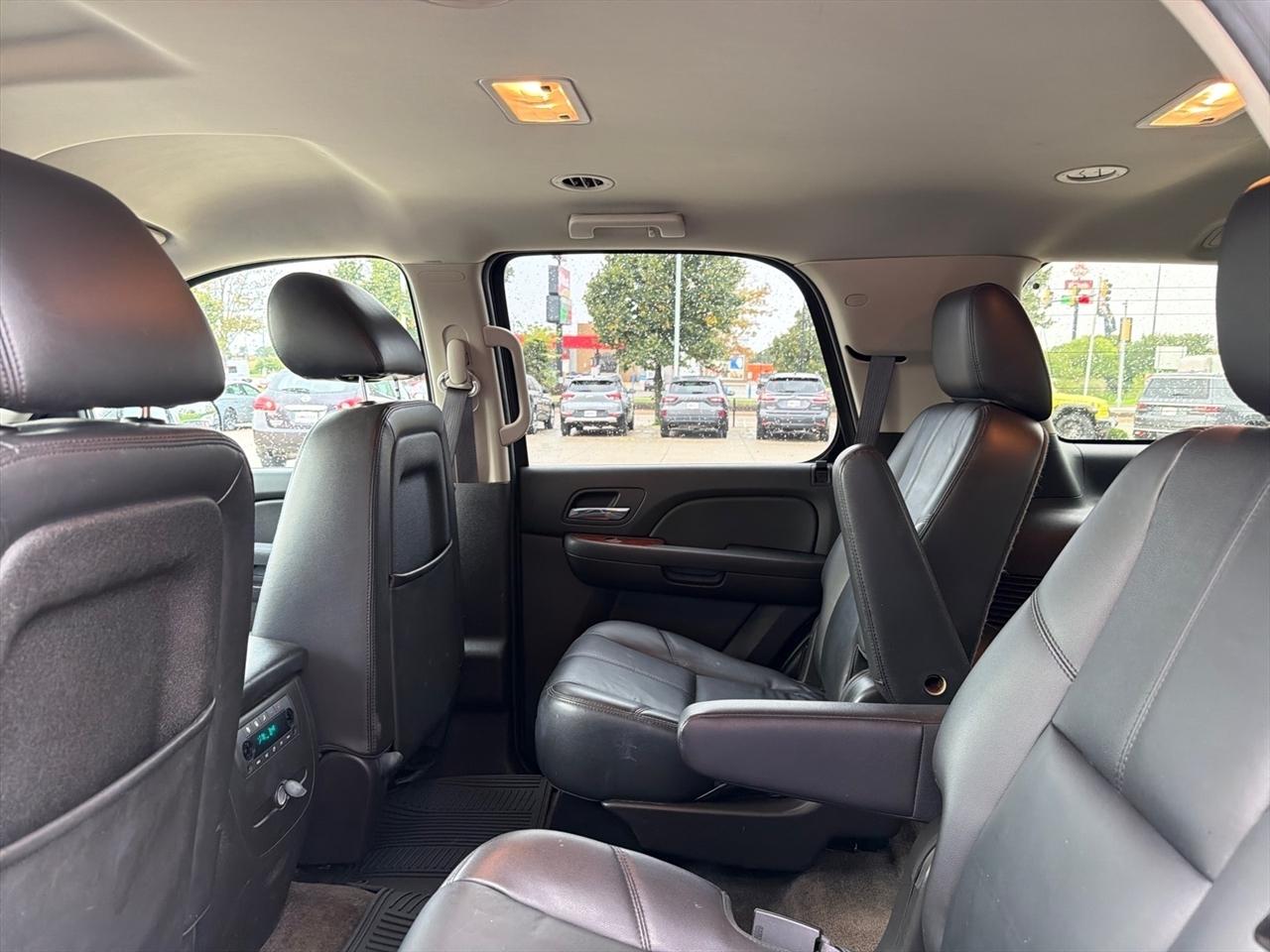 Chevrolet Tahoe 4WD 4dr 1500 LT 2013