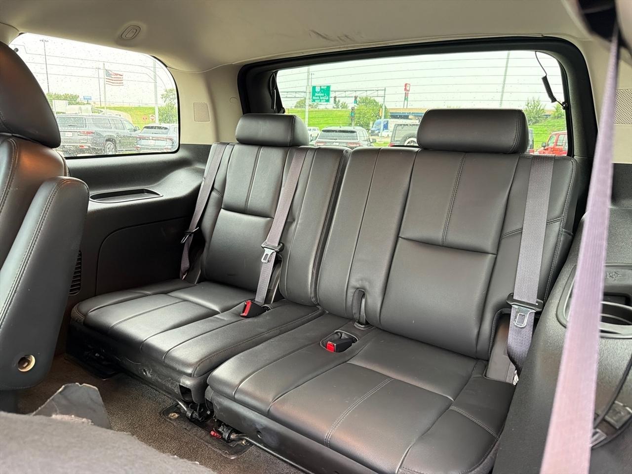 Chevrolet Tahoe 4WD 4dr 1500 LT 2013