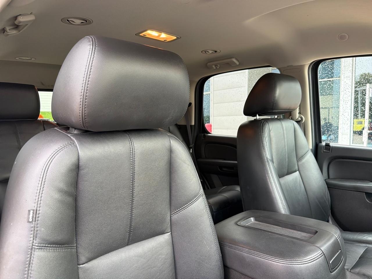 Chevrolet Tahoe 4WD 4dr 1500 LT 2013