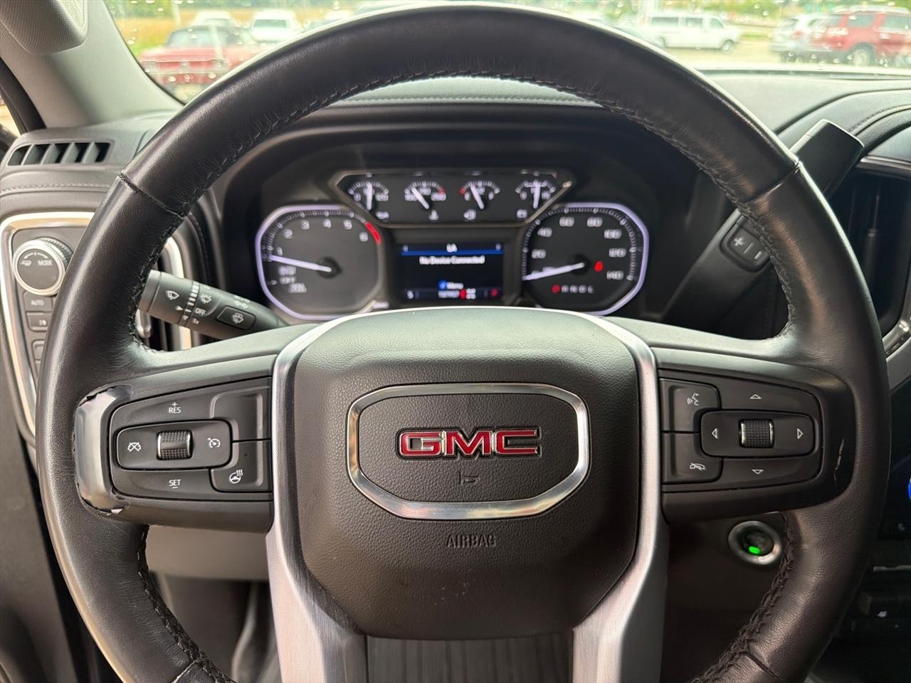 GMC Sierra 1500 4WD Crew Cab 147" SLT 2020