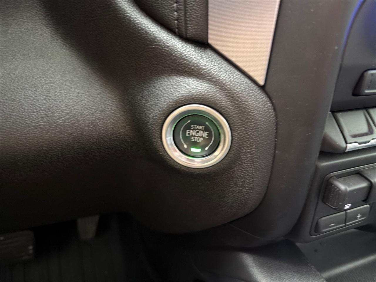GMC Sierra 1500 4WD Crew Cab 147" SLT 2020