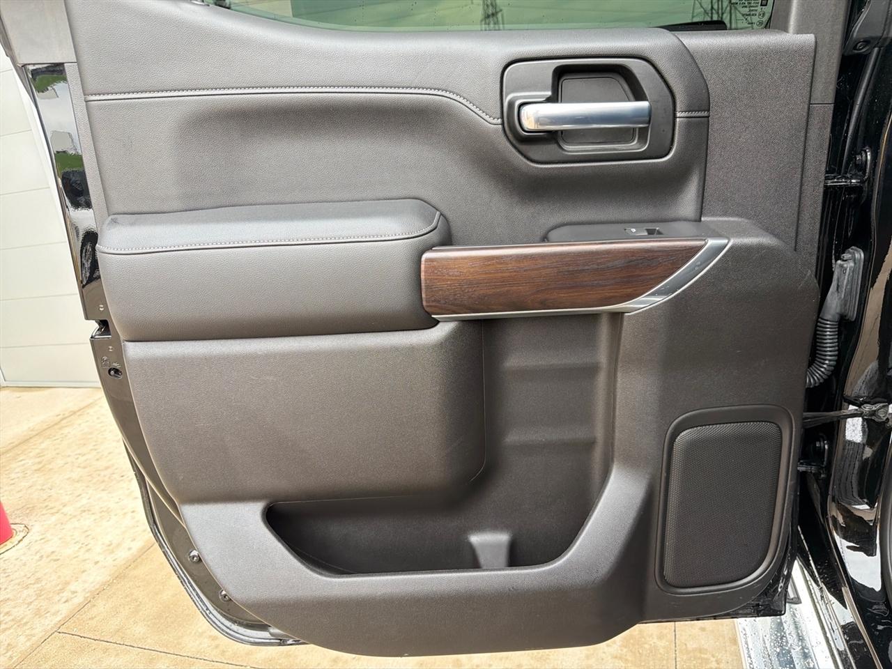 GMC Sierra 1500 4WD Crew Cab 147" SLT 2020