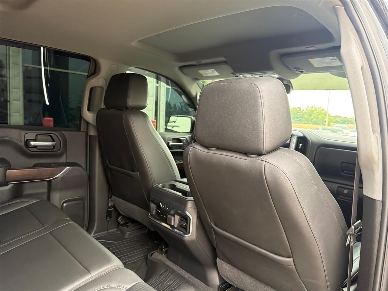 GMC Sierra 1500 4WD Crew Cab 147" SLT 2020