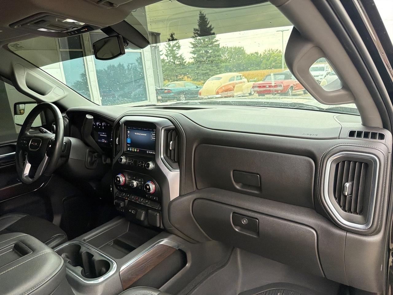 GMC Sierra 1500 4WD Crew Cab 147" SLT 2020
