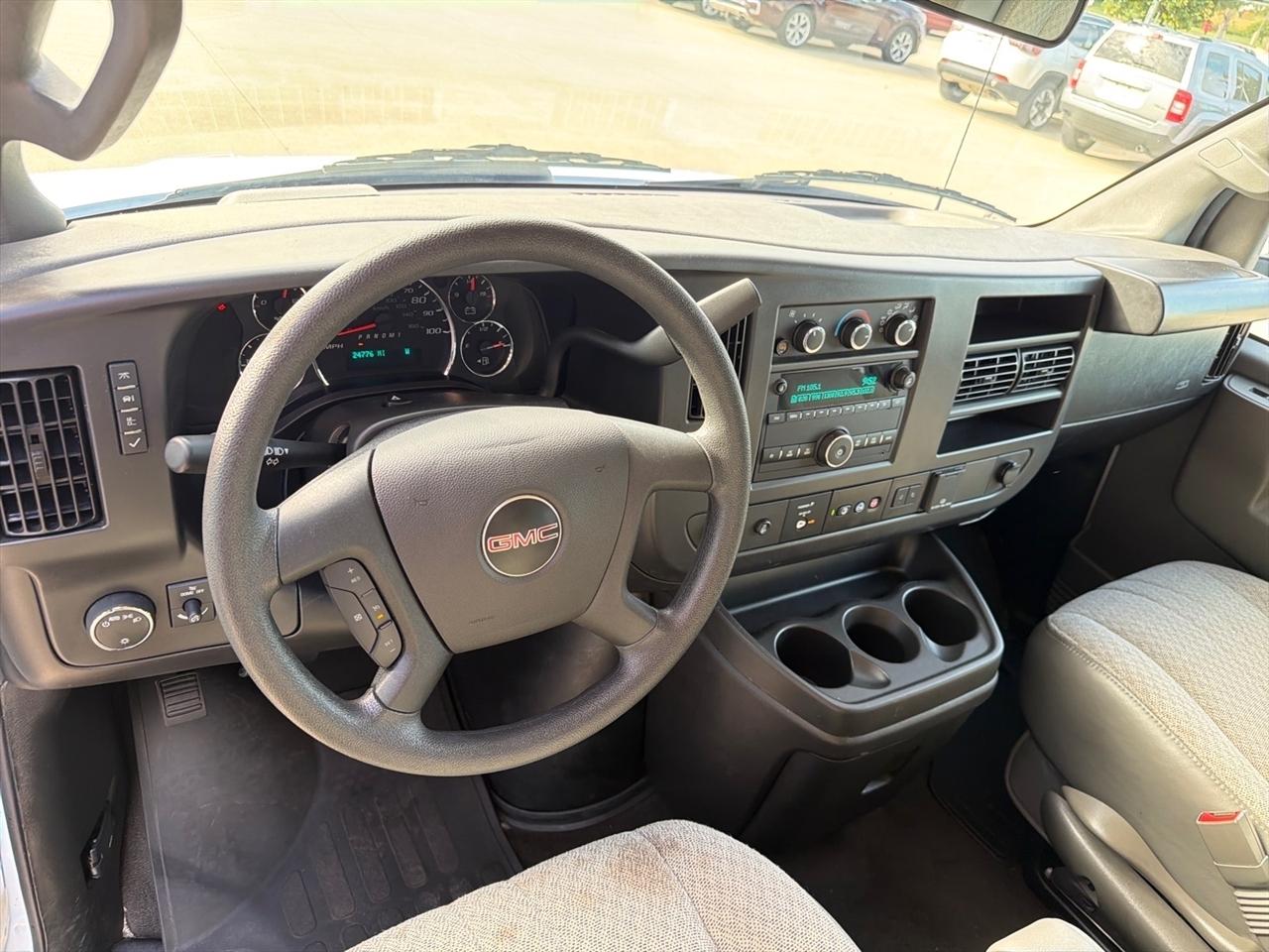 GMC Savana Passenger RWD 3500 155" LT 2025