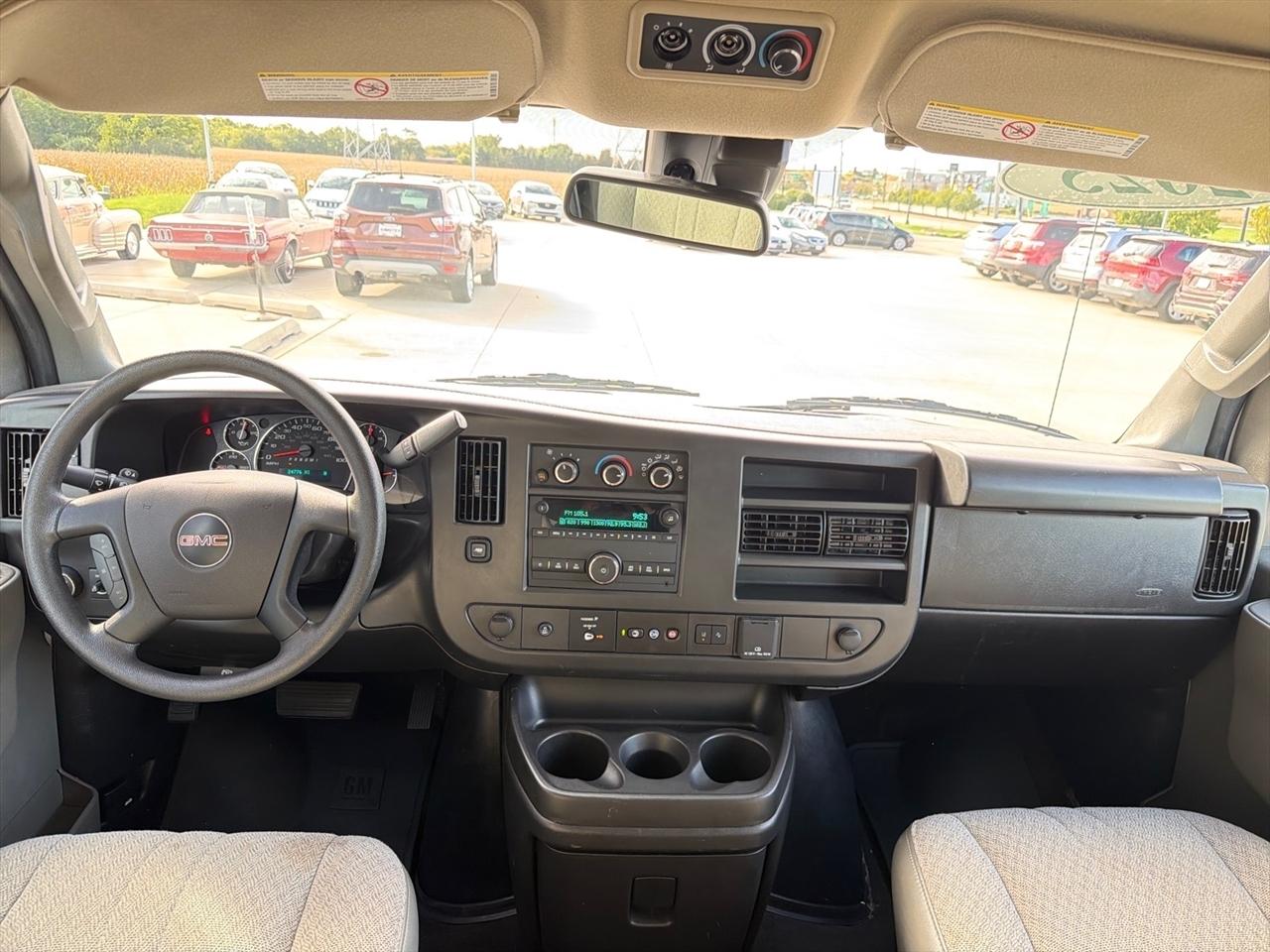 GMC Savana Passenger RWD 3500 155" LT 2025