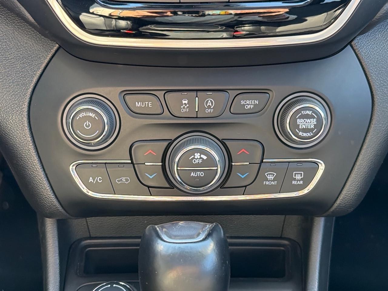 Jeep Cherokee Limited 4x4 2022