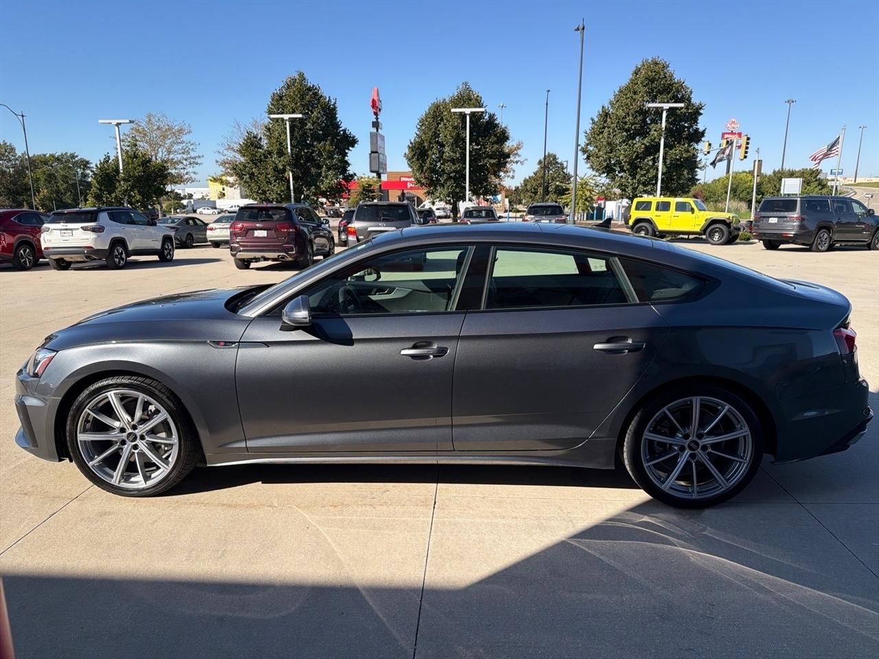 Audi A5 Sportback S line Premium 45 TFSI quattro 2025