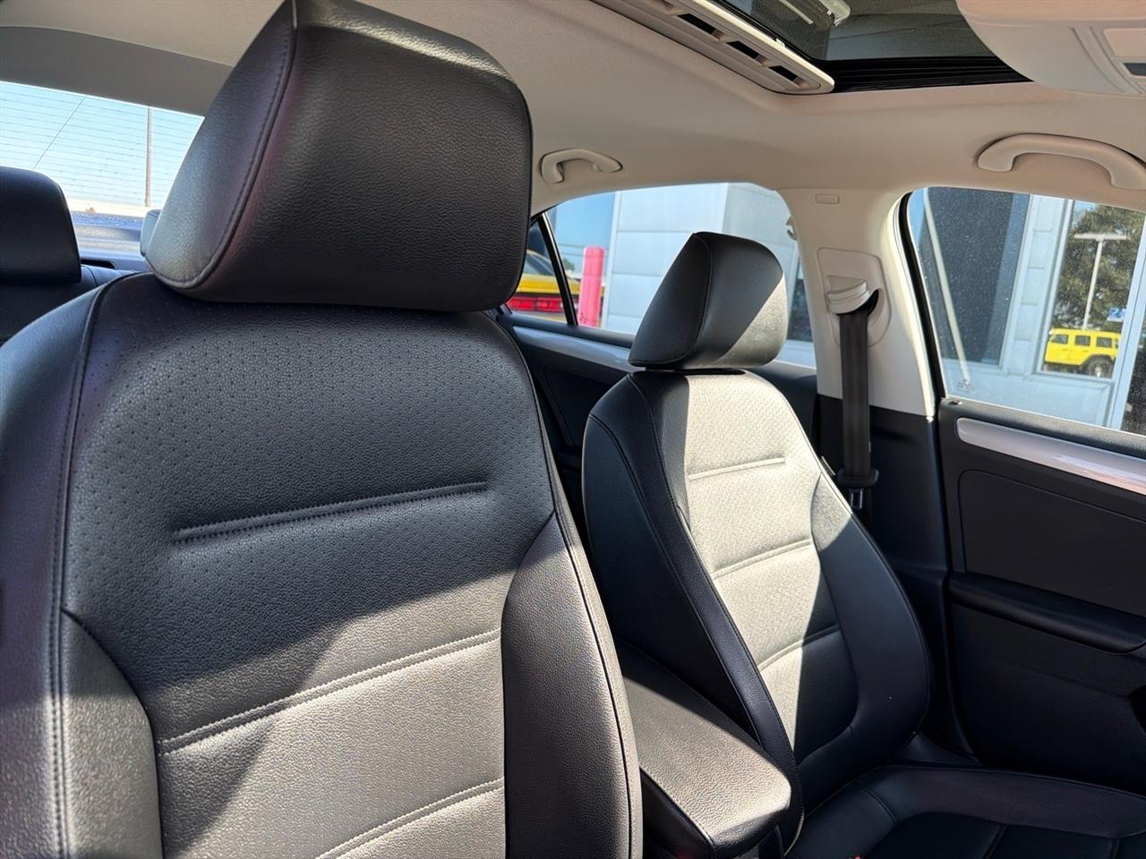 Volkswagen Jetta 1.4T SE Auto 2017