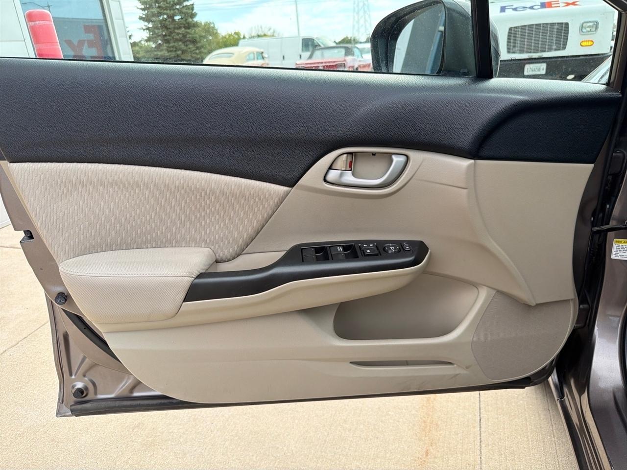 Honda Civic Sedan 4dr CVT LX 2014