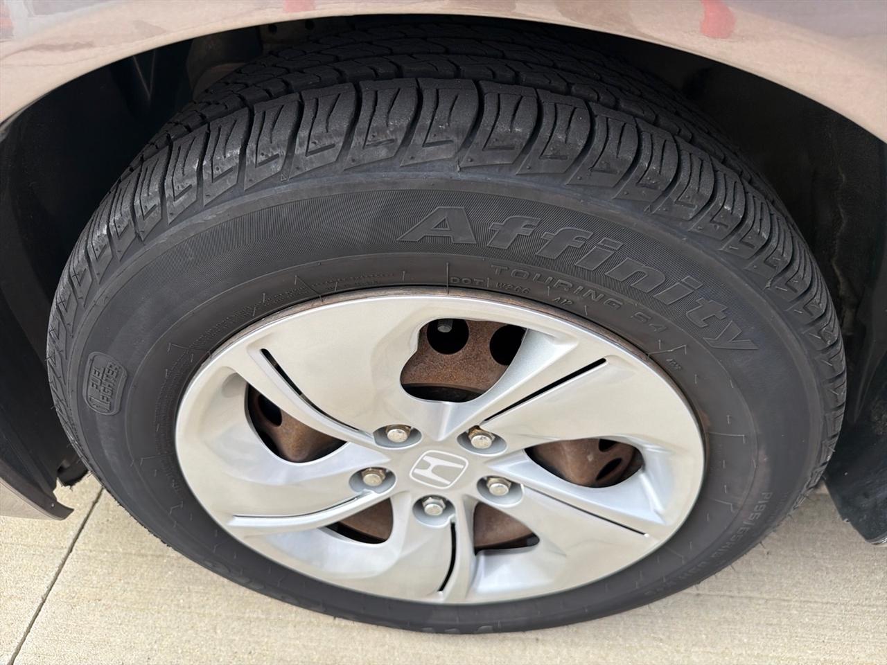 Honda Civic Sedan 4dr CVT LX 2014