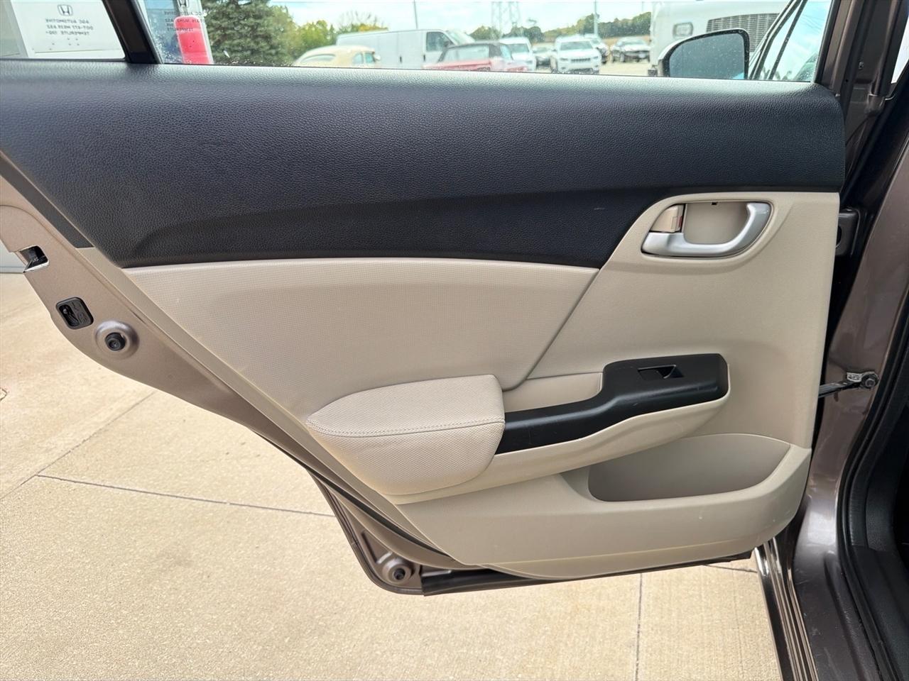 Honda Civic Sedan 4dr CVT LX 2014