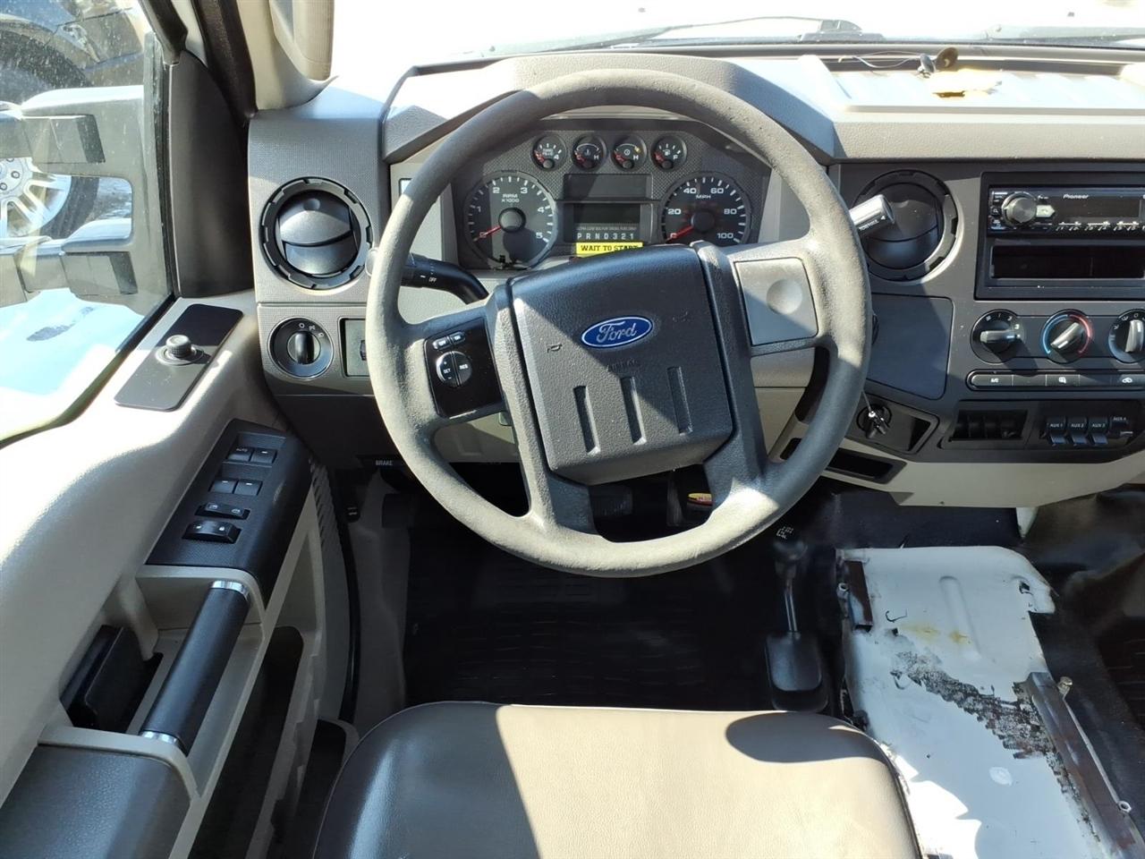 Ford Super Duty F-350 SRW 4WD Crew Cab 156" Harley-Davidson 2010