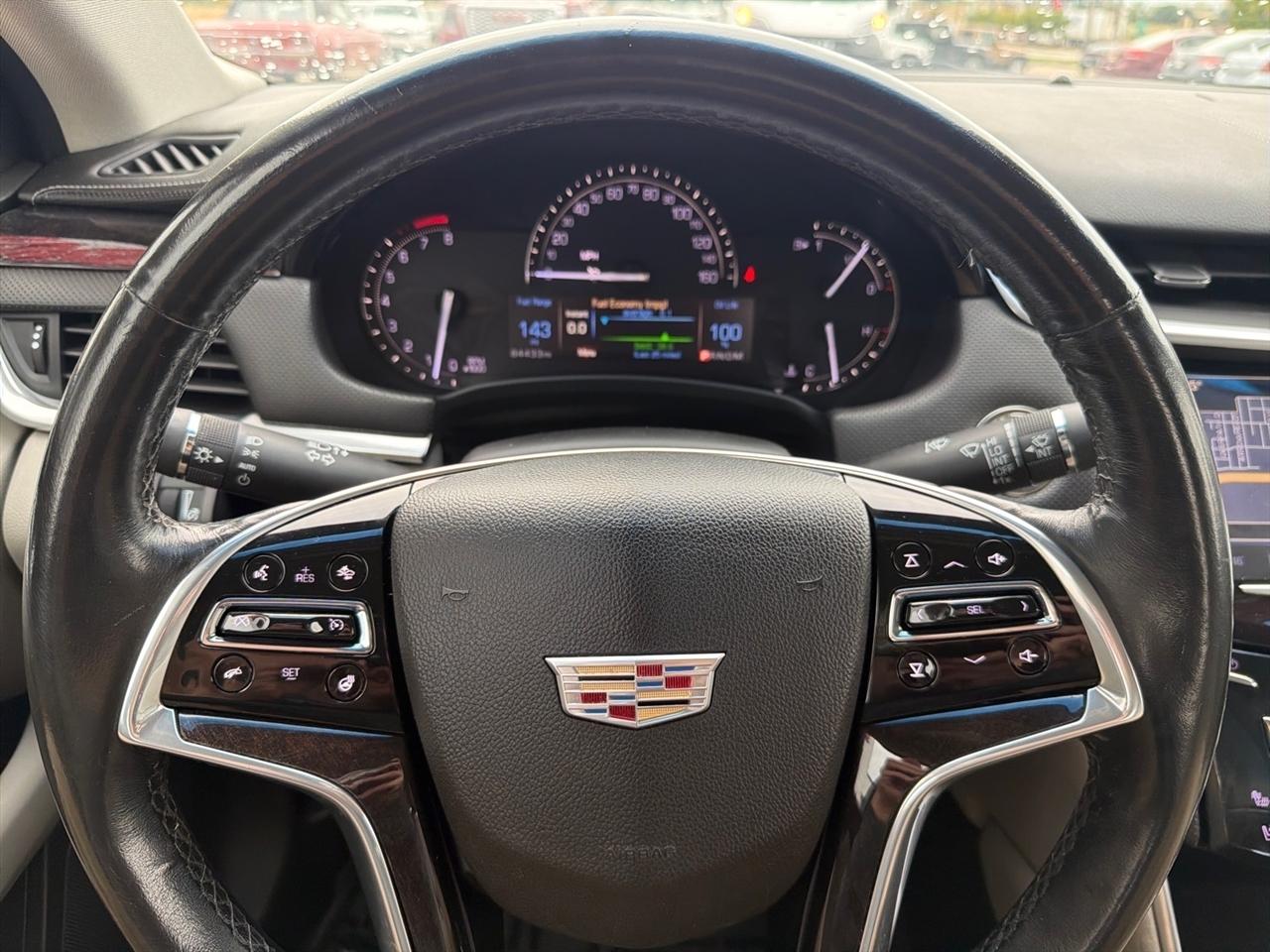 Cadillac XTS 4dr Sdn Luxury AWD 2017