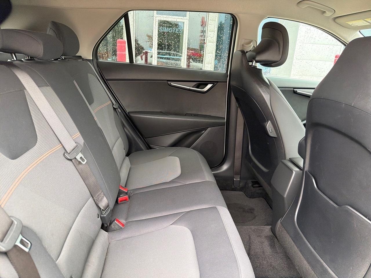 Kia Niro LX FWD 2025