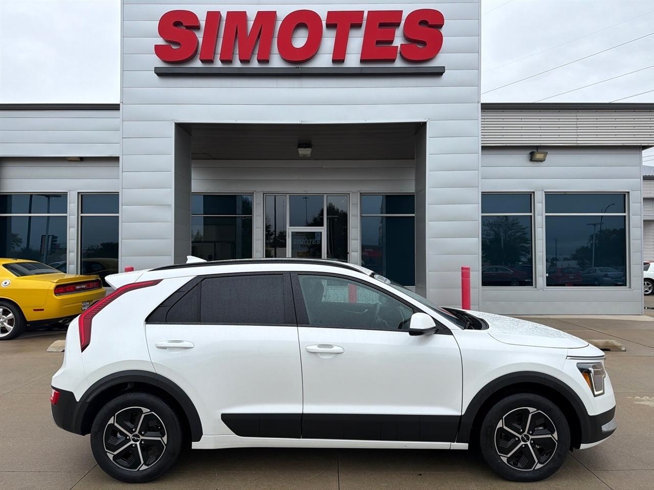 2025 Kia Niro LX FWD