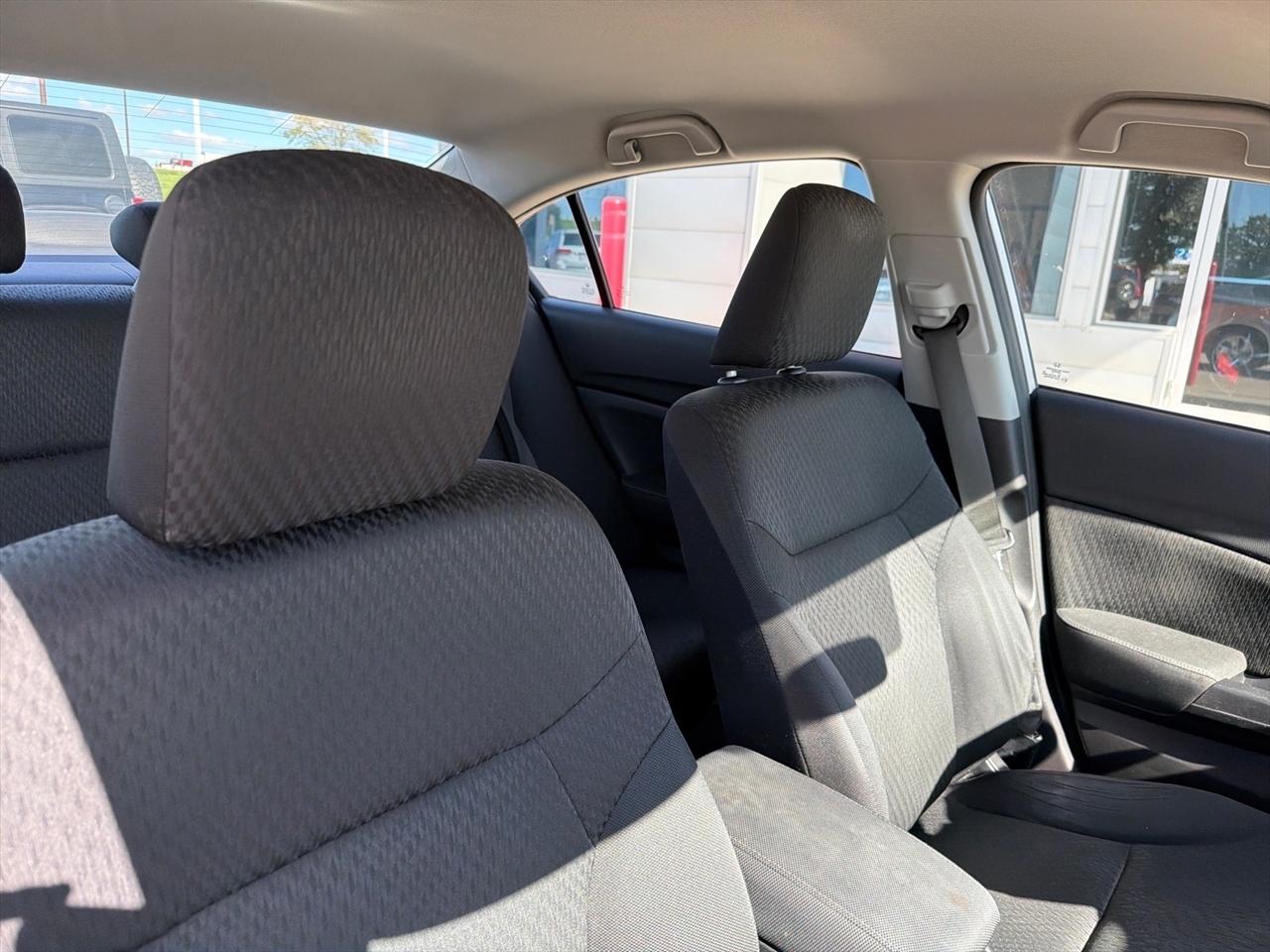 Honda Civic Sedan 4dr CVT LX 2014