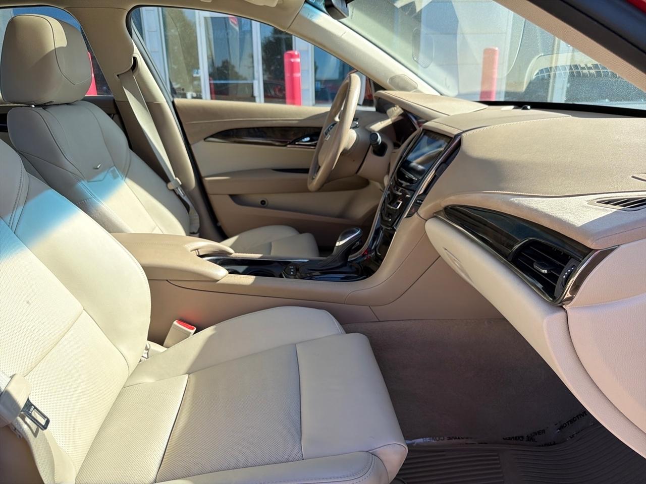 Cadillac ATS Sedan 4dr Sdn 2.0L Luxury Collection AWD 2016