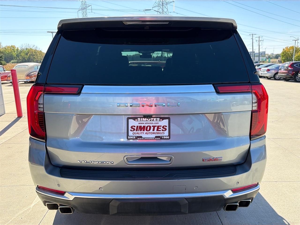 GMC Yukon XL 4WD 4dr Denali 2025