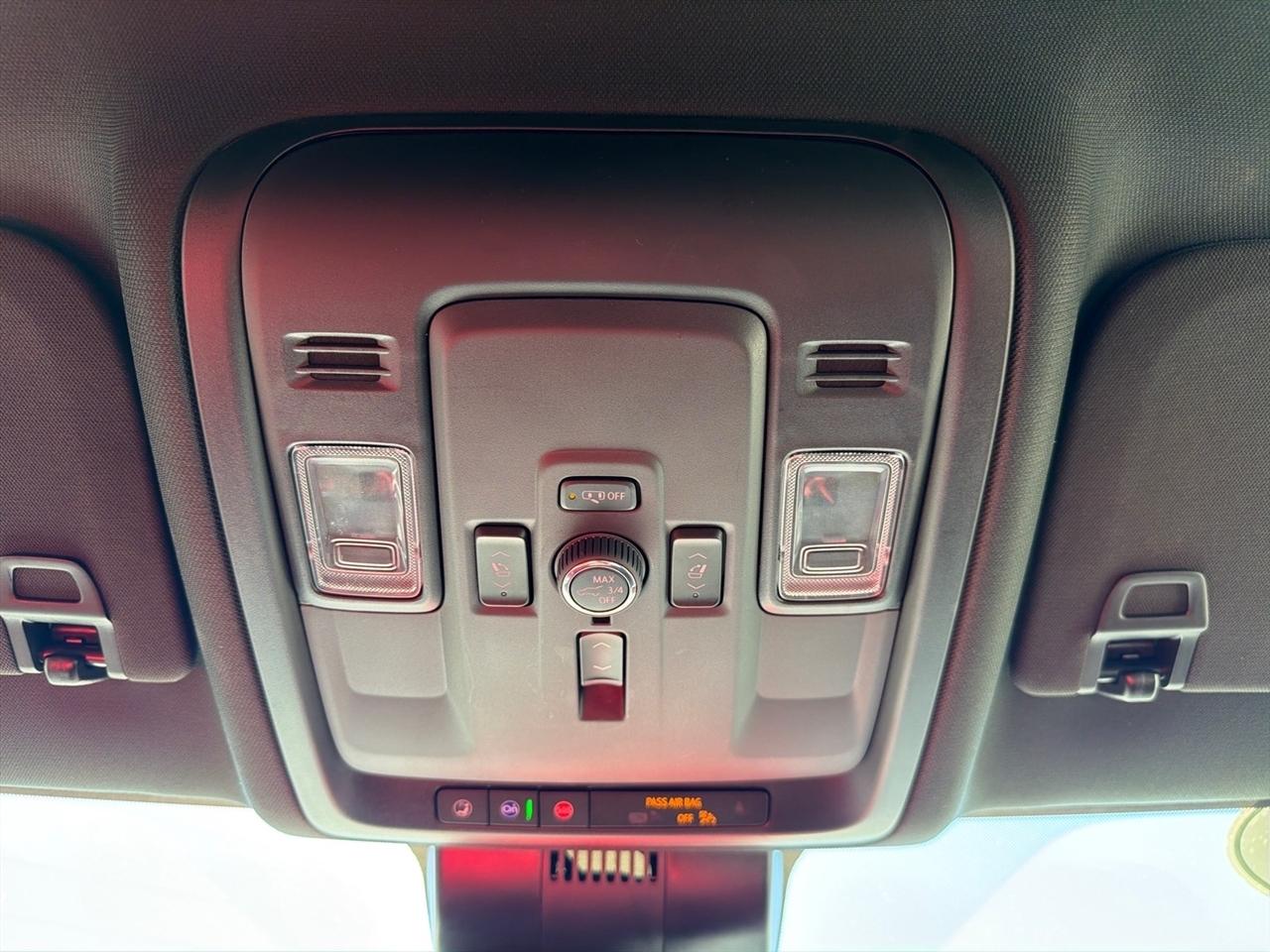 GMC Yukon XL 4WD 4dr Denali 2025