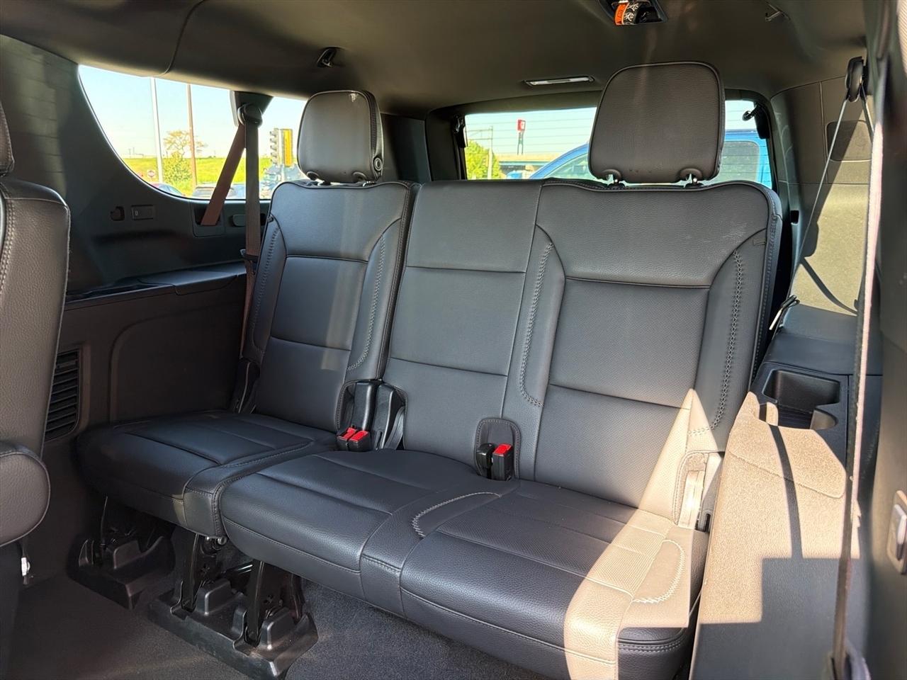 GMC Yukon XL 4WD 4dr Denali 2025