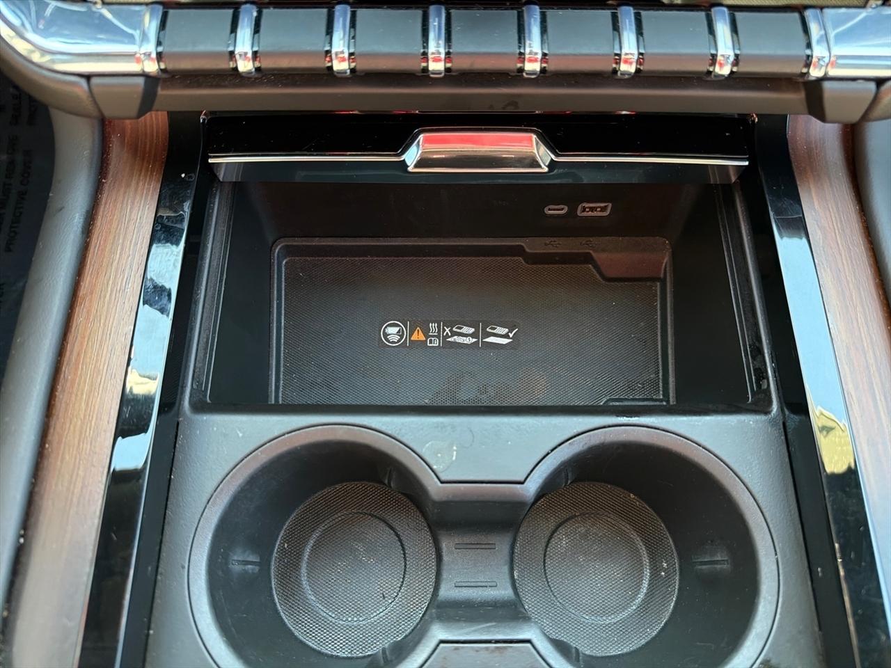 GMC Yukon XL 4WD 4dr Denali 2025