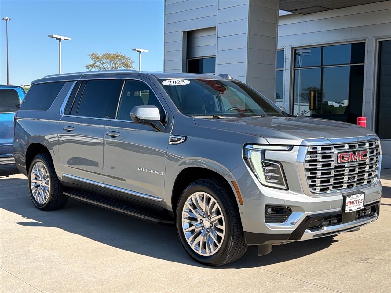 GMC Yukon XL 4WD 4dr Denali 2025