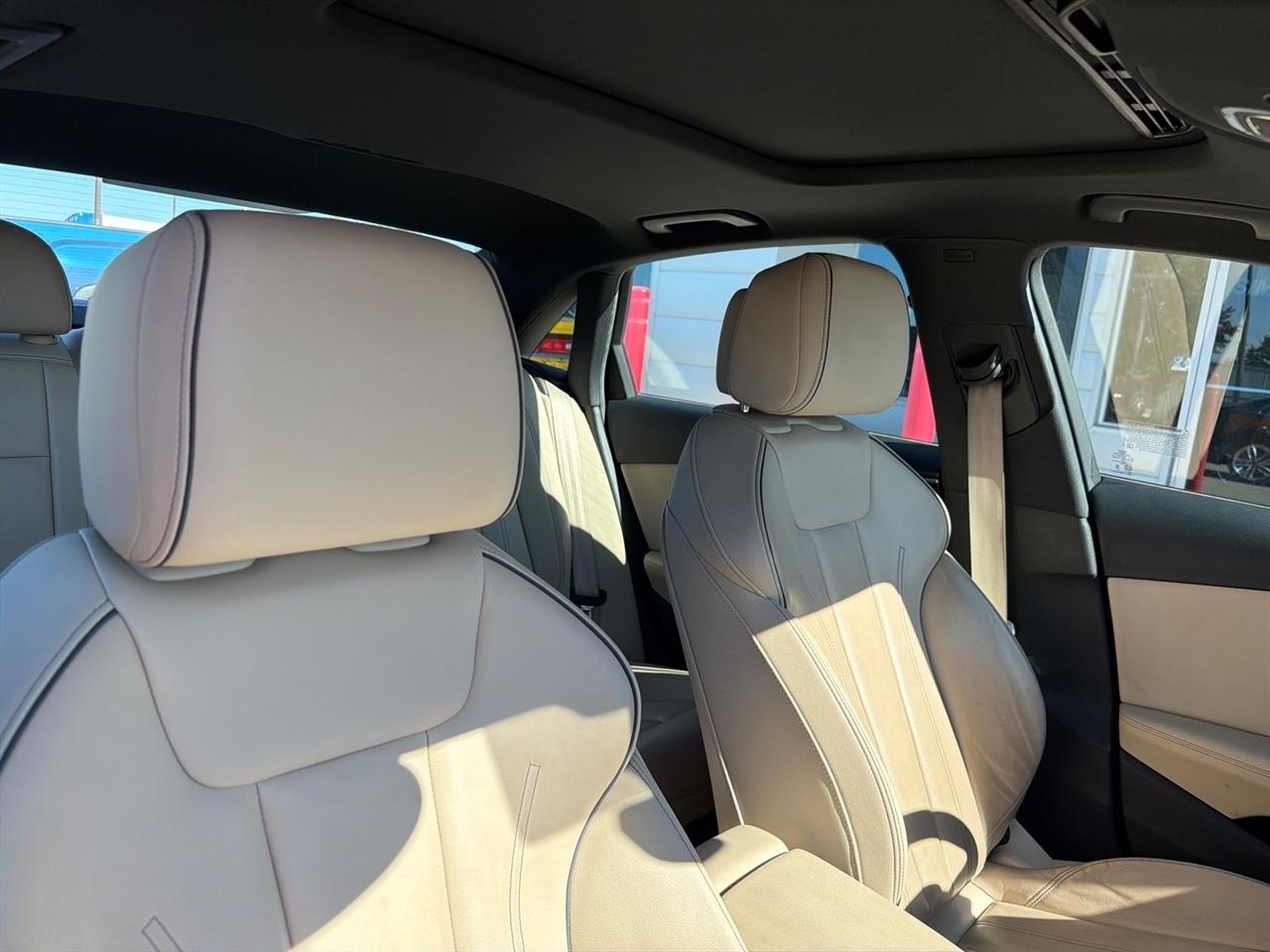 Audi A4 Sedan S line Premium Plus 45 TFSI quattro 2024