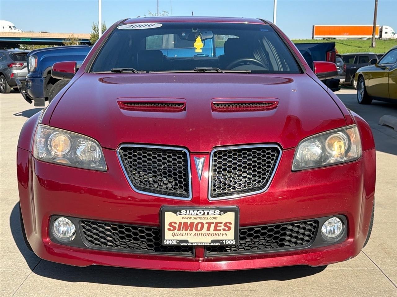 Pontiac G8 4dr Sdn 2009