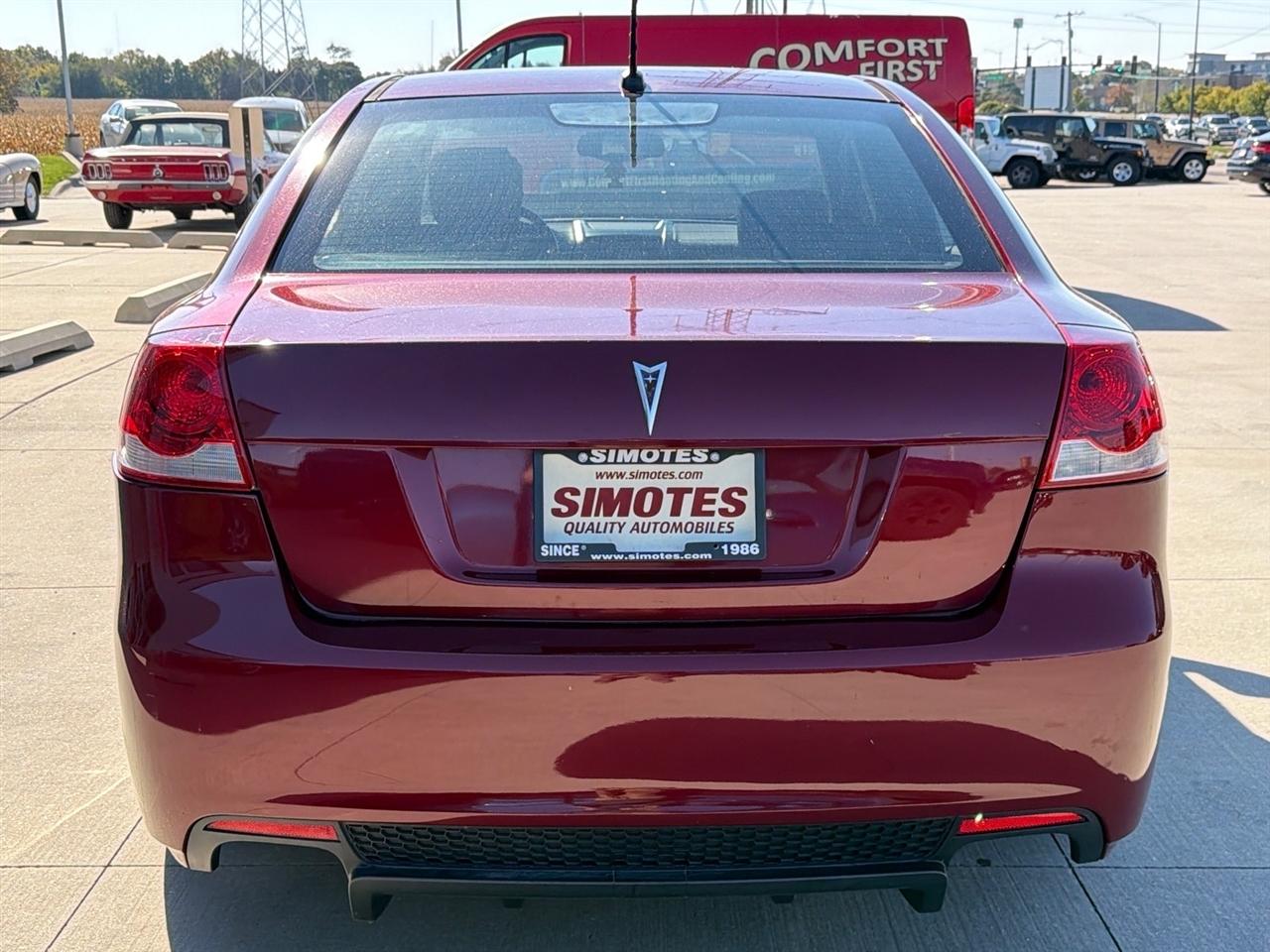 Pontiac G8 4dr Sdn 2009