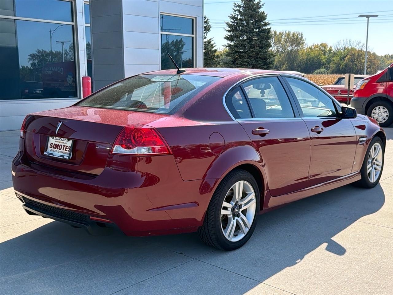 Pontiac G8 4dr Sdn 2009