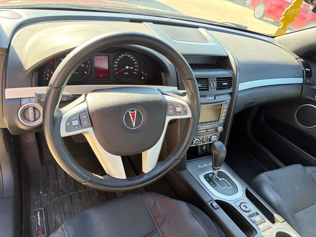 Pontiac G8 4dr Sdn 2009