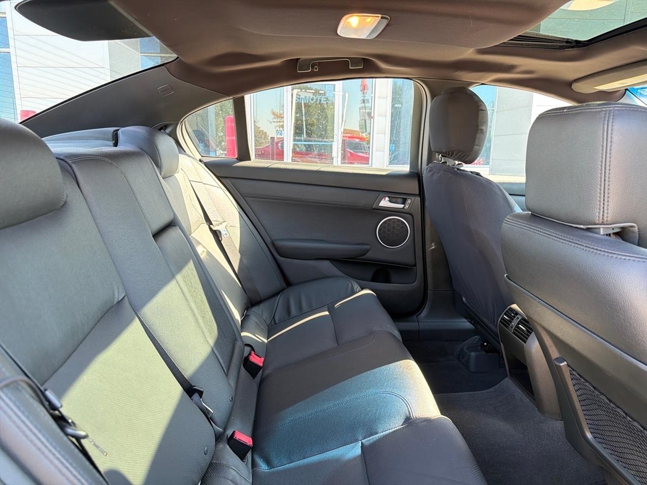 Pontiac G8 4dr Sdn 2009