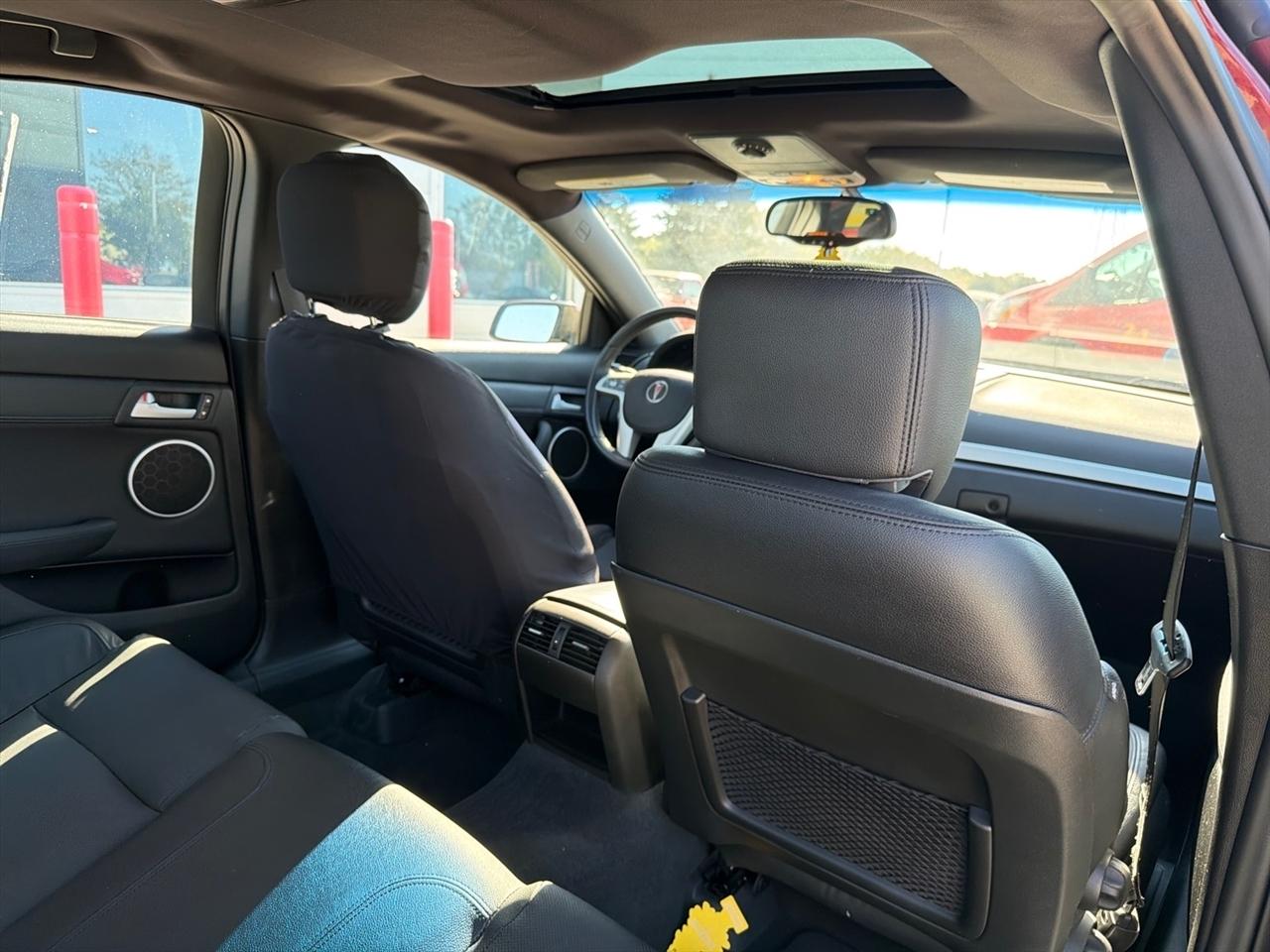 Pontiac G8 4dr Sdn 2009