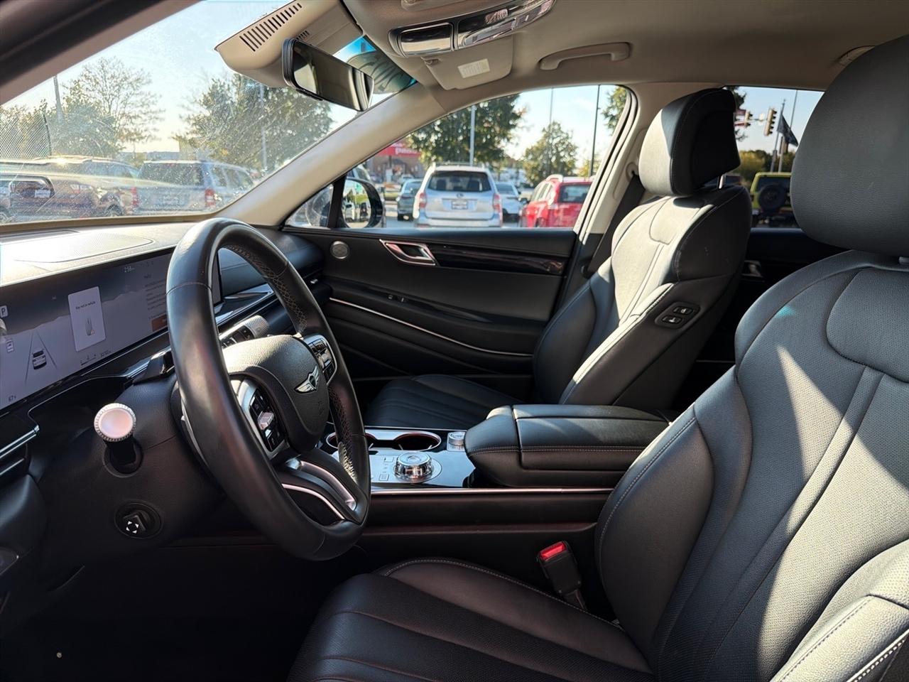 Genesis GV80 2.5T Standard AWD 2025