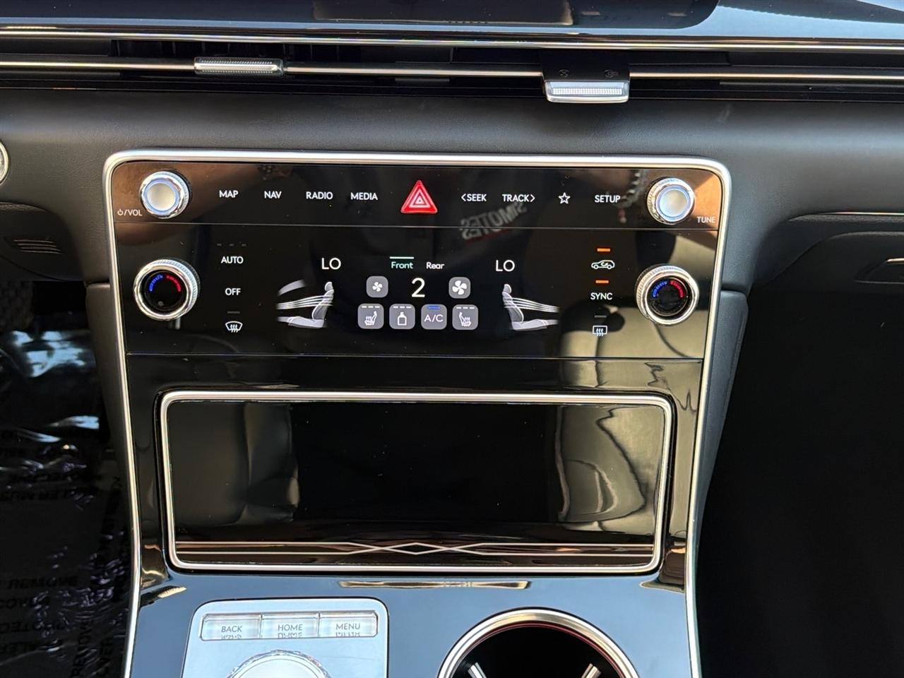 Genesis GV80 2.5T Standard AWD 2025