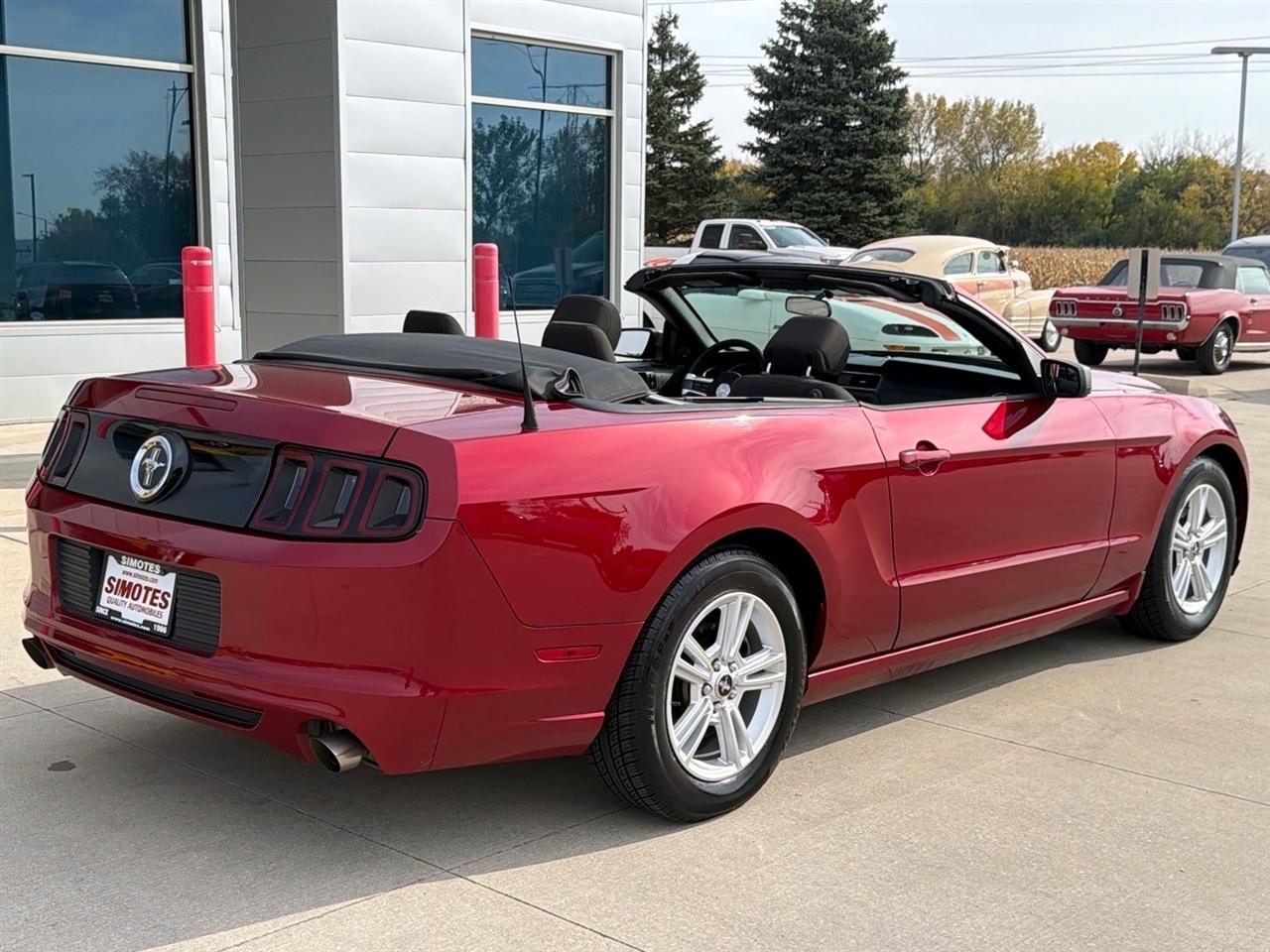 Ford Mustang 2dr Conv V6 2014