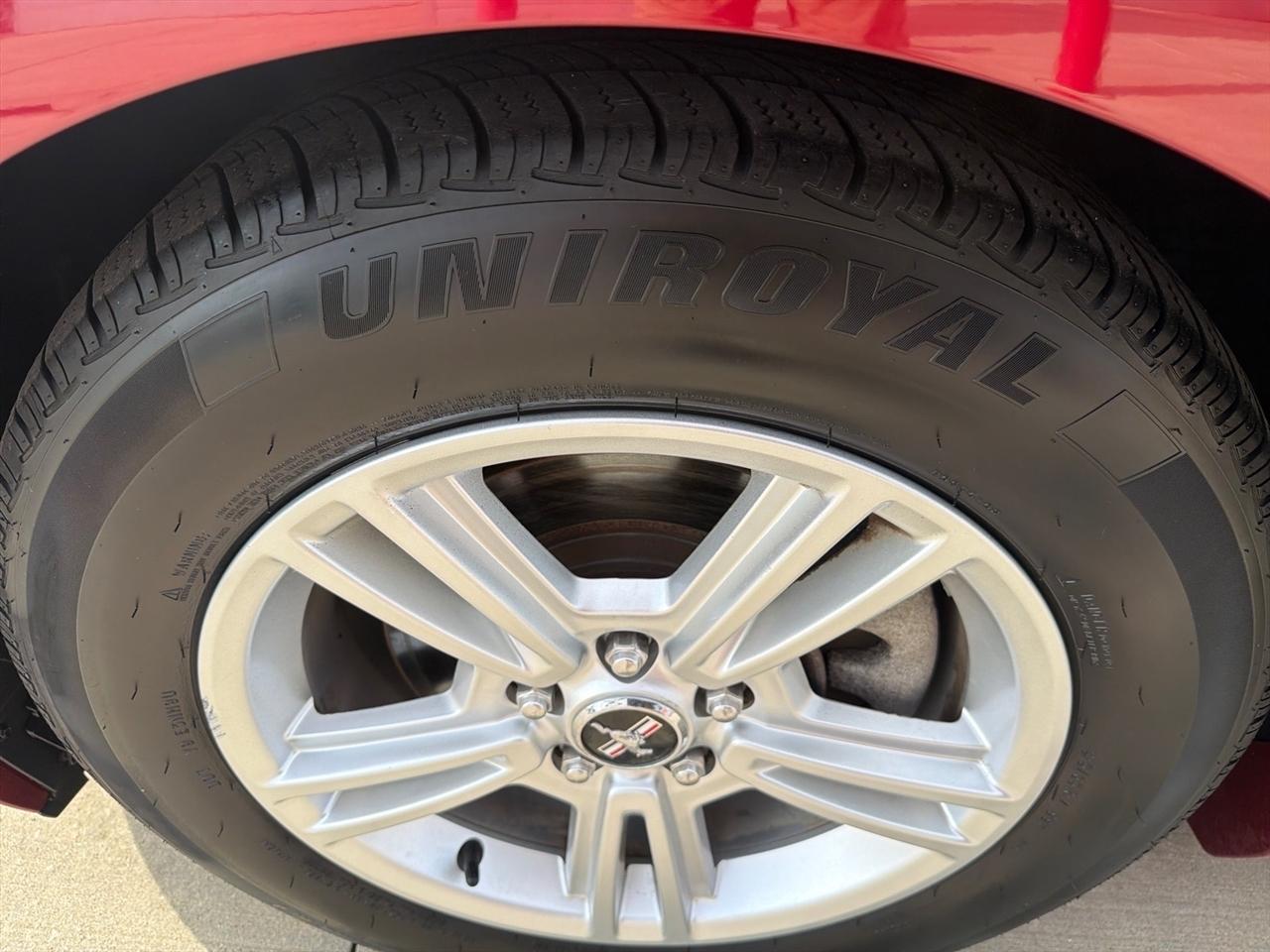 Ford Mustang 2dr Conv V6 2014