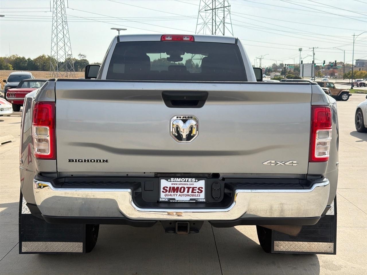 RAM 3500 Big Horn 4x4 Crew Cab 8' Box 2024