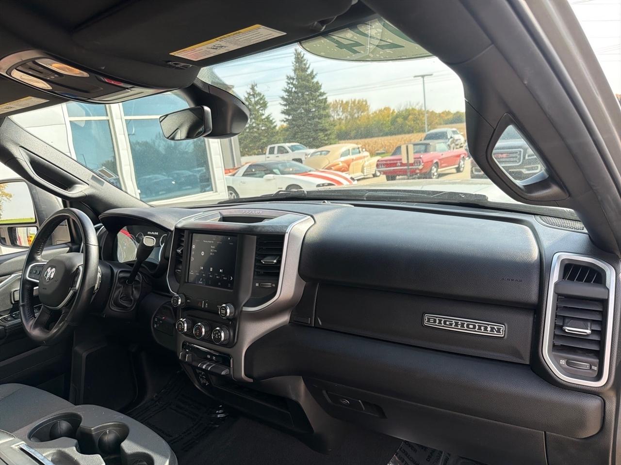 RAM 3500 Big Horn 4x4 Crew Cab 8' Box 2024