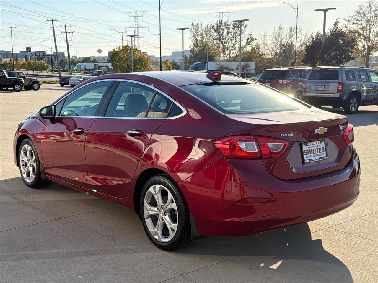 Chevrolet Cruze 4dr Sdn 1.4L Premier w/1SF 2018