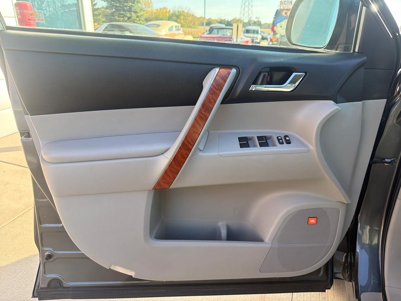 Toyota Highlander 4WD 4dr Limited (Natl) 2008
