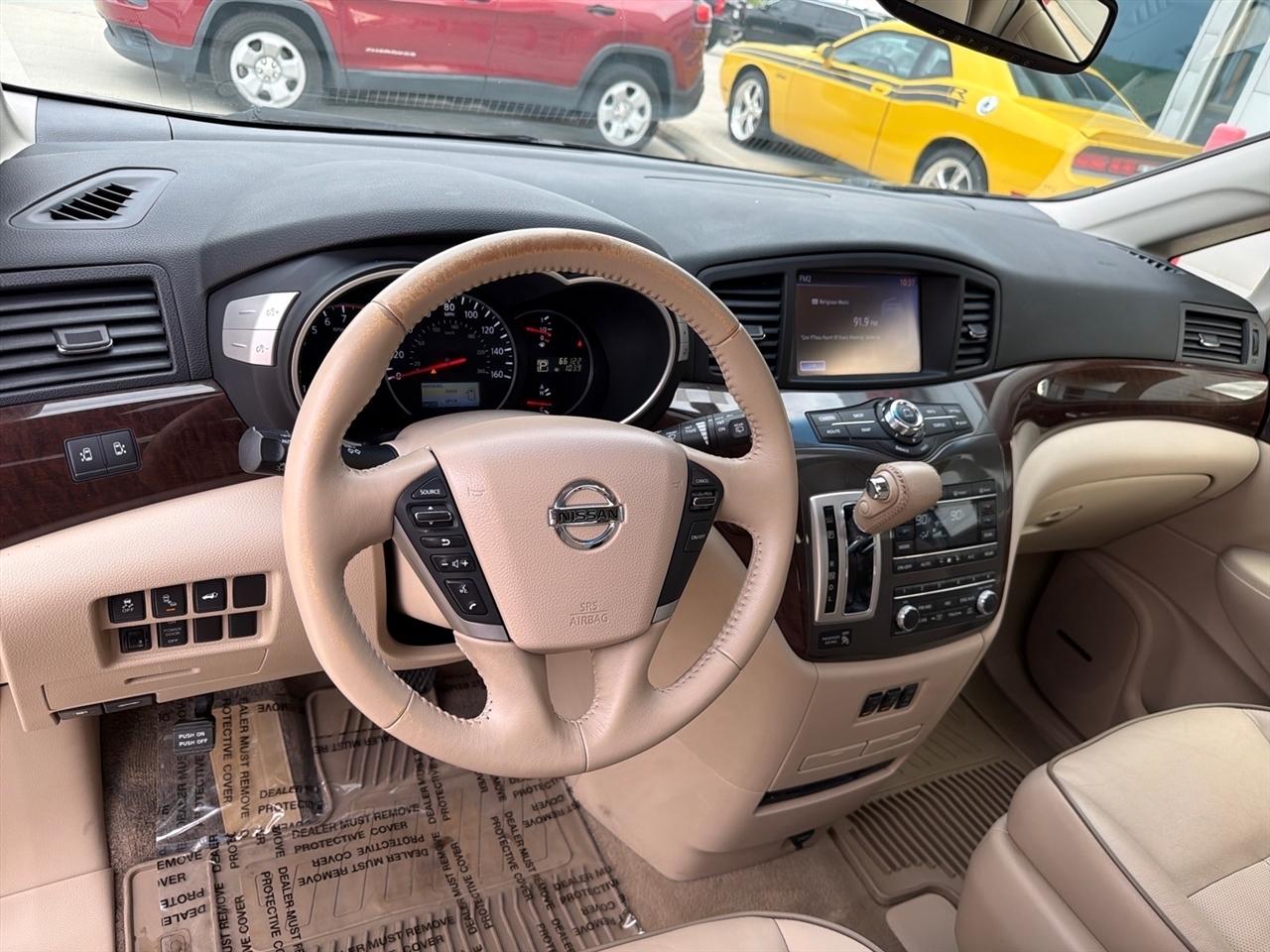 Nissan Quest 4dr Platinum 2015